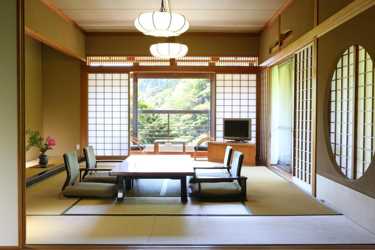 Hotel Oku Yugawara Sansuirou Esterno foto
