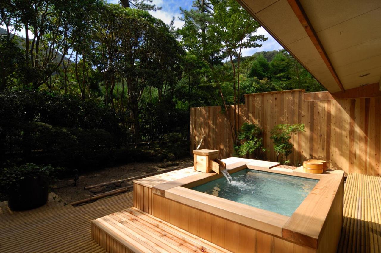 Hotel Oku Yugawara Sansuirou Esterno foto
