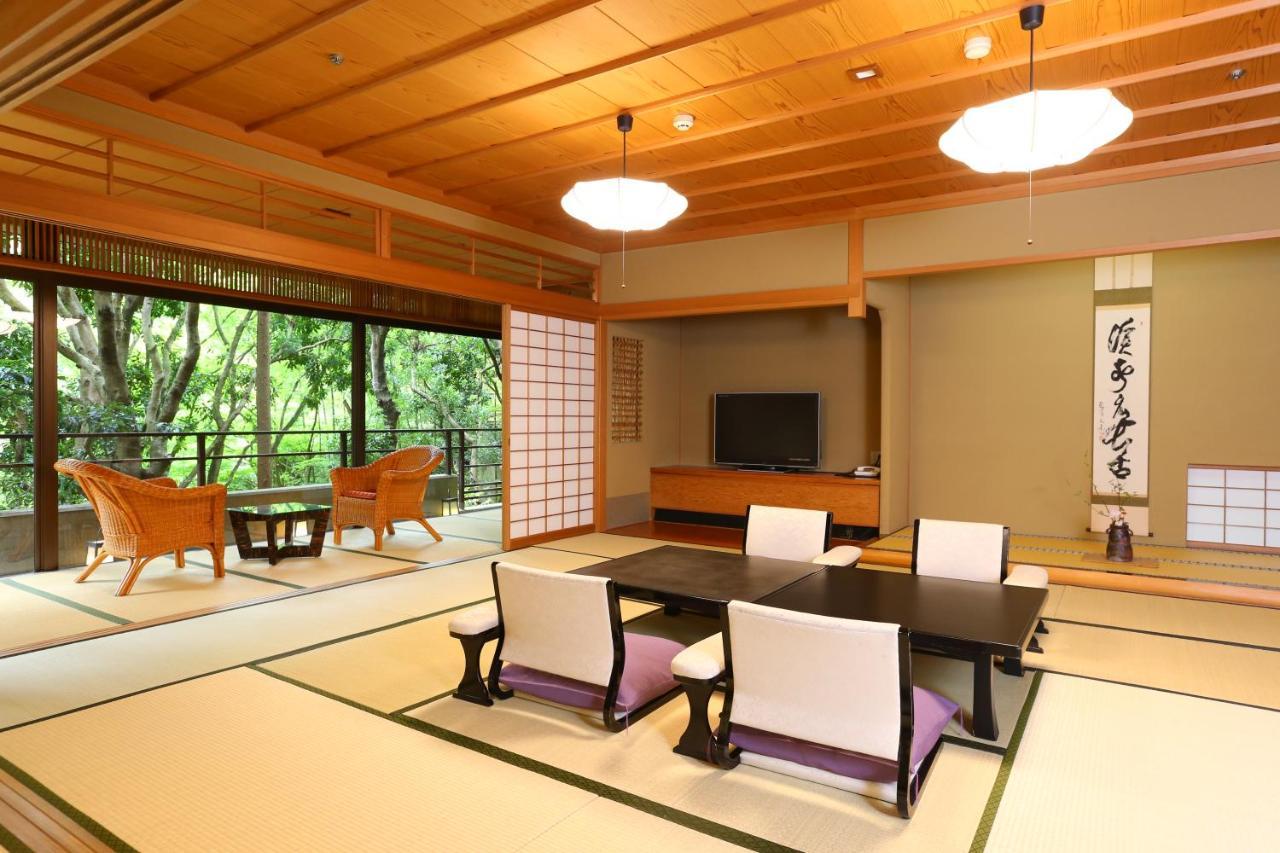 Hotel Oku Yugawara Sansuirou Esterno foto