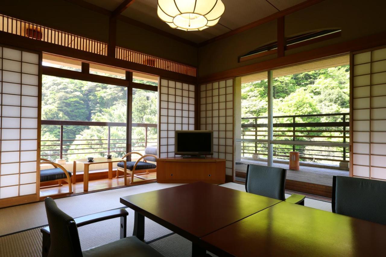 Hotel Oku Yugawara Sansuirou Esterno foto
